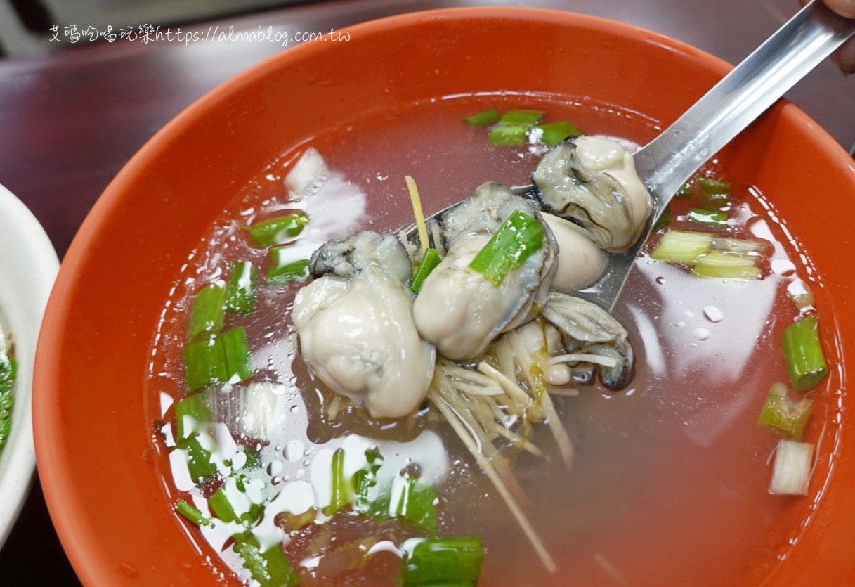 中壢美食,台灣小吃,四味飄香,臭豆腐,蚵仔麵線 中壢美食,台灣小吃,四味飄香,臭豆腐,蚵仔麵線