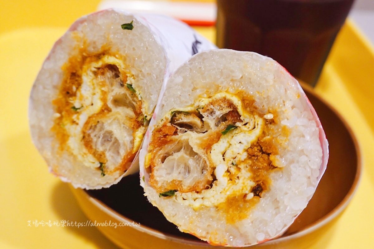 〖新珉油條店〗早餐店都來這批發!一甲子60年油條批發店.油炸鬼喀滋超酥脆.還有賣吃麻辣鍋必備的老油條 〖新珉油條店〗早餐店都來這批發!一甲子60年油條批發店.油炸鬼喀滋超酥脆.還有賣吃麻辣鍋必備的老油條