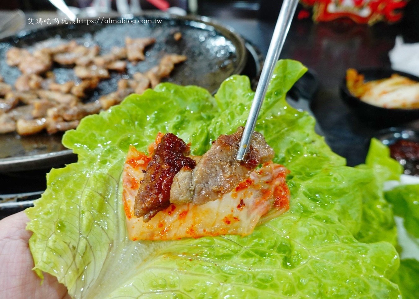 〖韓鼎韓式鍋蓋烤肉〗鍋蓋也能烤肉?生菜包肉吃最爽!150元海鮮煎餅好大一片.辣炒年糕更經典 〖韓鼎韓式鍋蓋烤肉〗鍋蓋也能烤肉?生菜包肉吃最爽!150元海鮮煎餅好大一片.辣炒年糕更經典