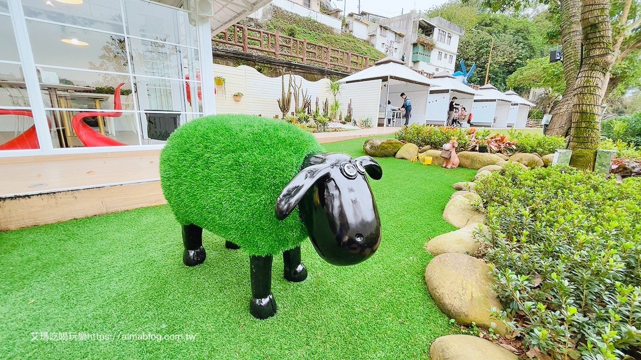 〖玫瑰左岸莊園 InnRose〗座落老街下的秘密基地！歐式莊園民宿．玻璃屋低消80元起．戶外小花園超好拍