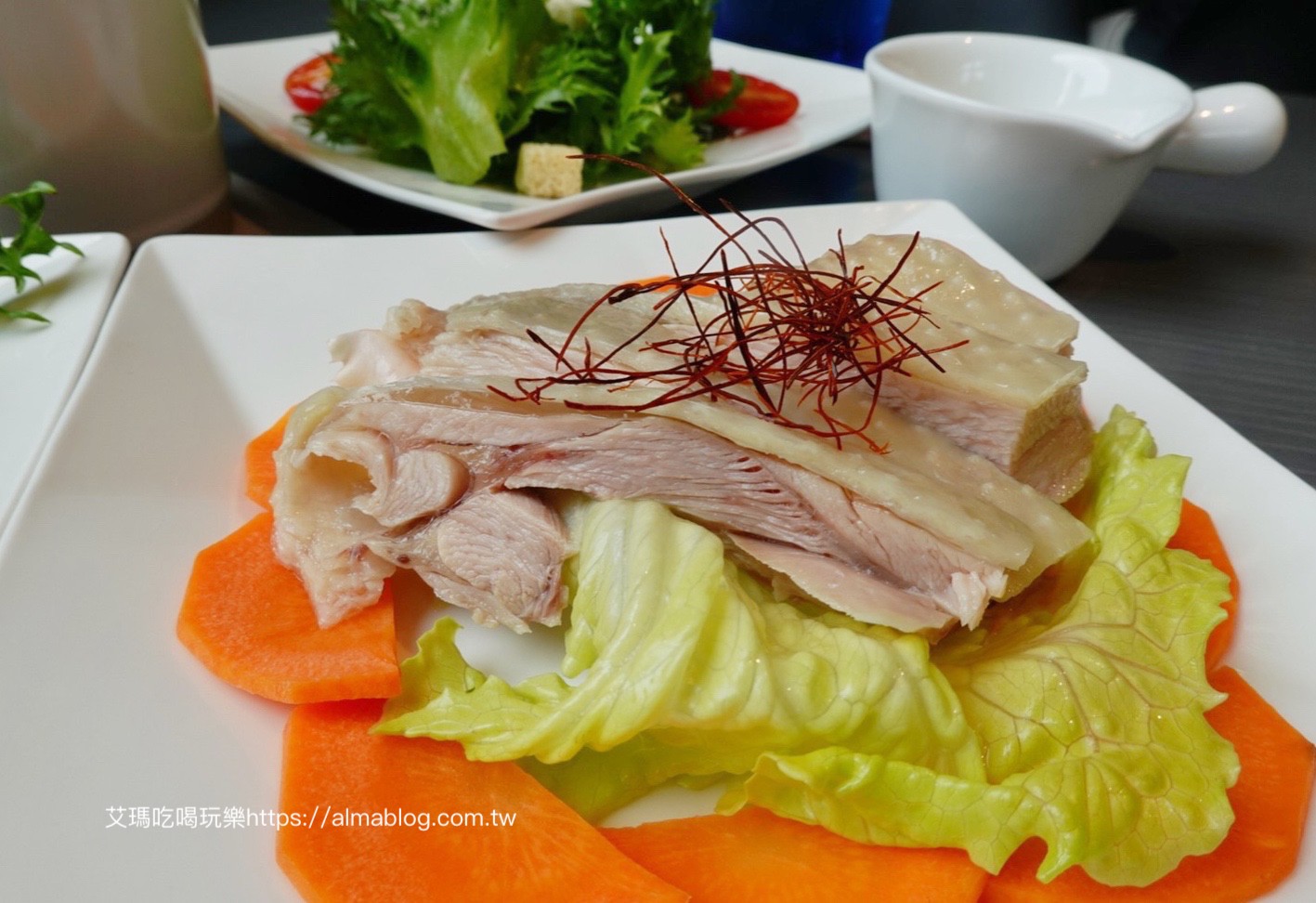 〖陪你走一段路 Walk with you〗八德庇護餐廳|商店.兩大片叉燒拉麵才150元還附飲料!提供飲料寄杯、冷凍小品、點心伴手禮 〖陪你走一段路 Walk with you〗八德庇護餐廳|商店.兩大片叉燒拉麵才150元還附飲料!提供飲料寄杯、冷凍小品、點心伴手禮
