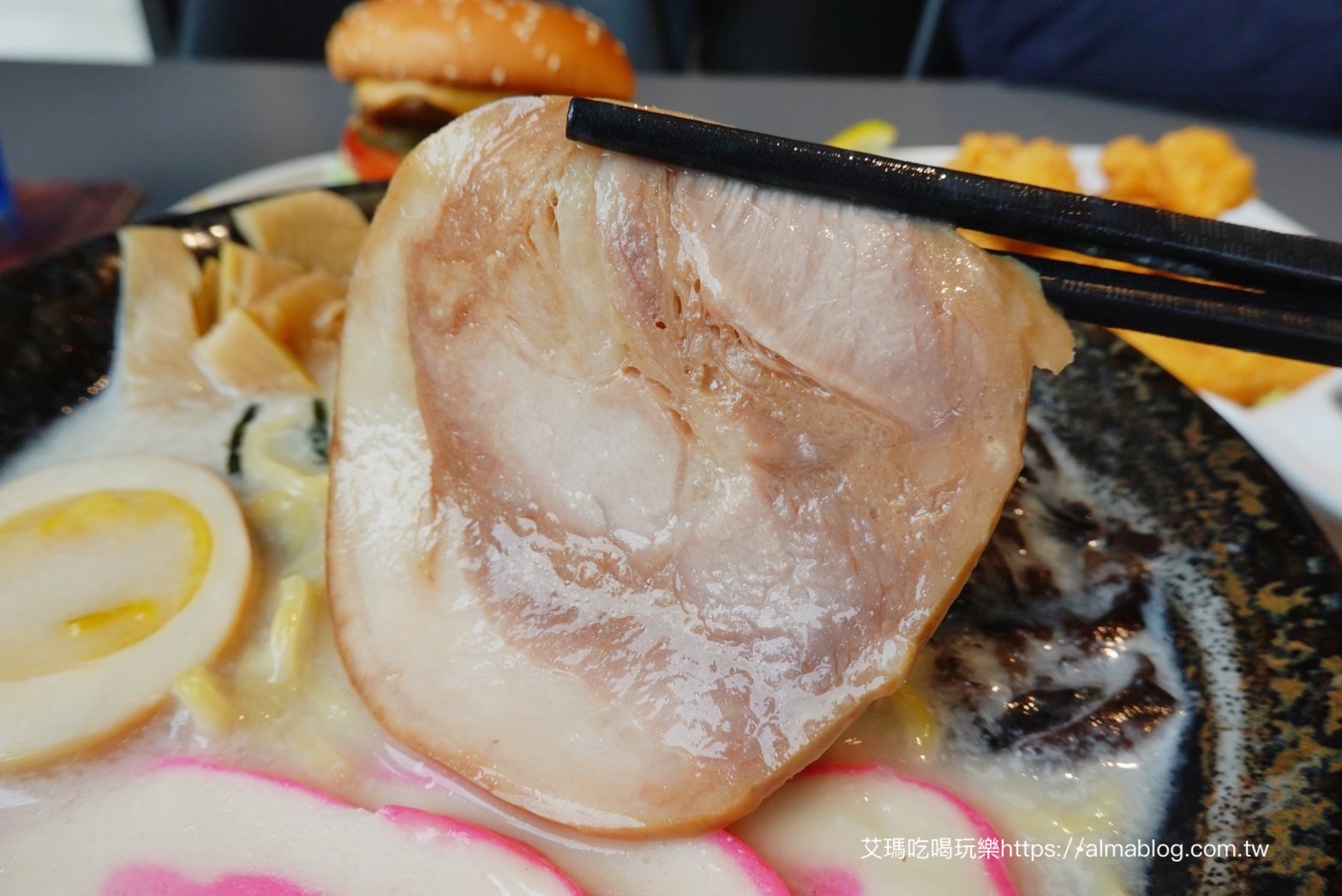 〖陪你走一段路 Walk with you〗八德庇護餐廳|商店.兩大片叉燒拉麵才150元還附飲料!提供飲料寄杯、冷凍小品、點心伴手禮 〖陪你走一段路 Walk with you〗八德庇護餐廳|商店.兩大片叉燒拉麵才150元還附飲料!提供飲料寄杯、冷凍小品、點心伴手禮