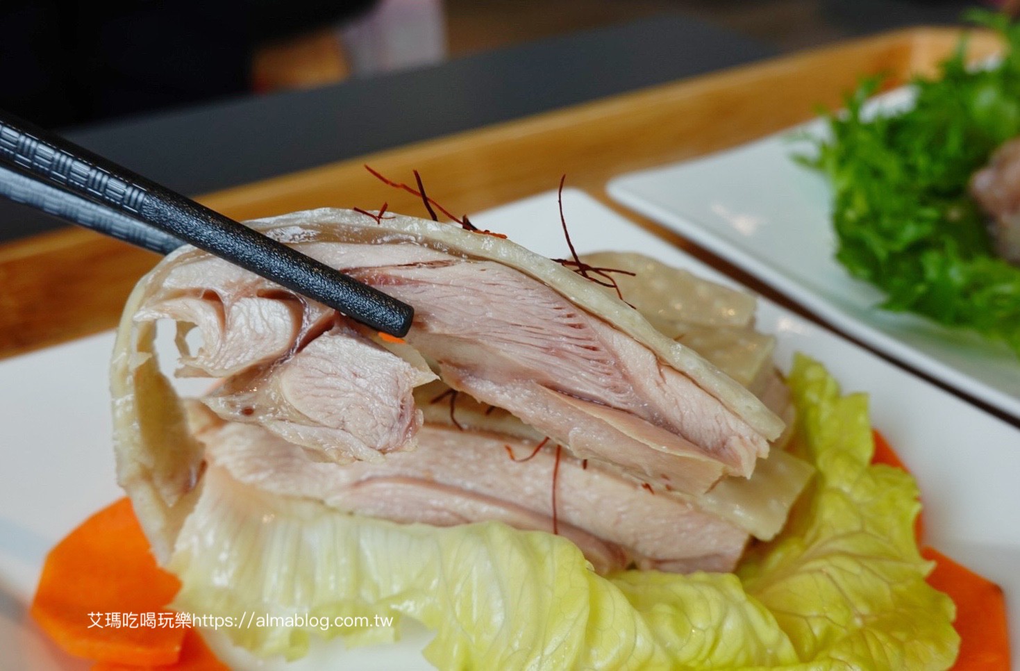 〖陪你走一段路 Walk with you〗八德庇護餐廳|商店.兩大片叉燒拉麵才150元還附飲料!提供飲料寄杯、冷凍小品、點心伴手禮 〖陪你走一段路 Walk with you〗八德庇護餐廳|商店.兩大片叉燒拉麵才150元還附飲料!提供飲料寄杯、冷凍小品、點心伴手禮