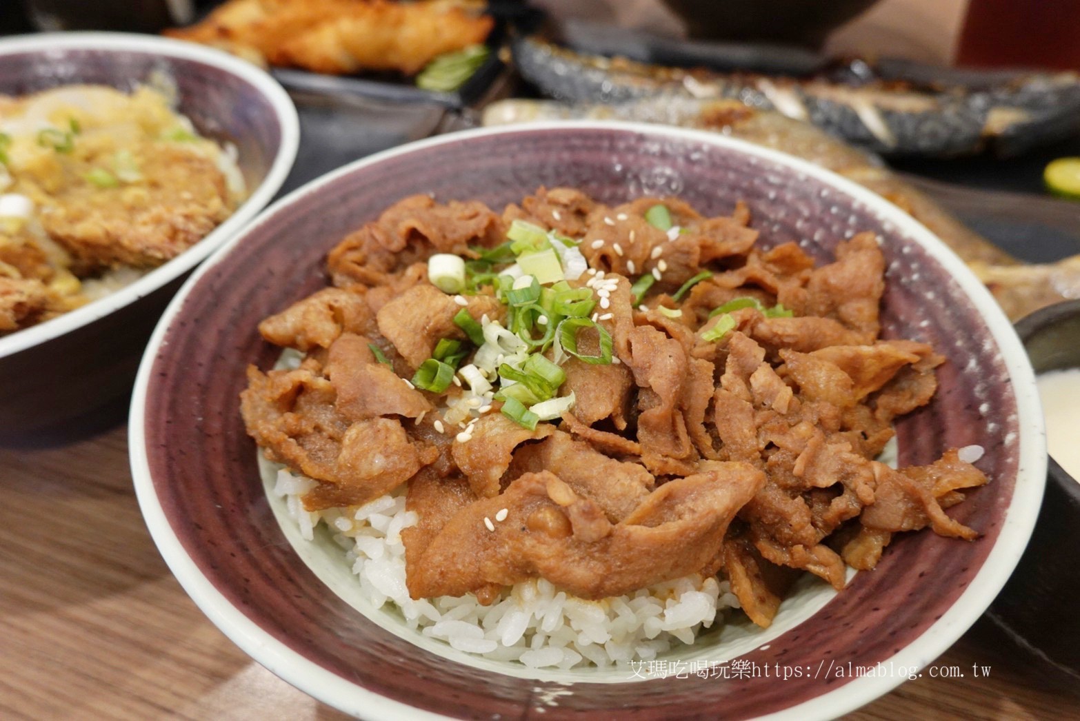 千夜一夜干 丼飯,午仔魚,吃到飽,日式丼飯,桃園美食,燒肉飯,花魚一夜干,蘆竹美食,豬排丼飯