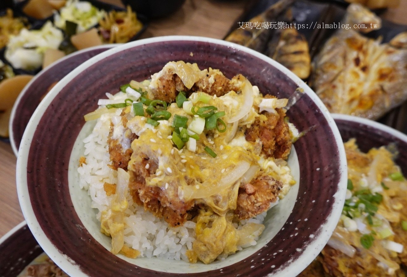 千夜一夜干 丼飯,午仔魚,吃到飽,日式丼飯,桃園美食,燒肉飯,花魚一夜干,蘆竹美食,豬排丼飯