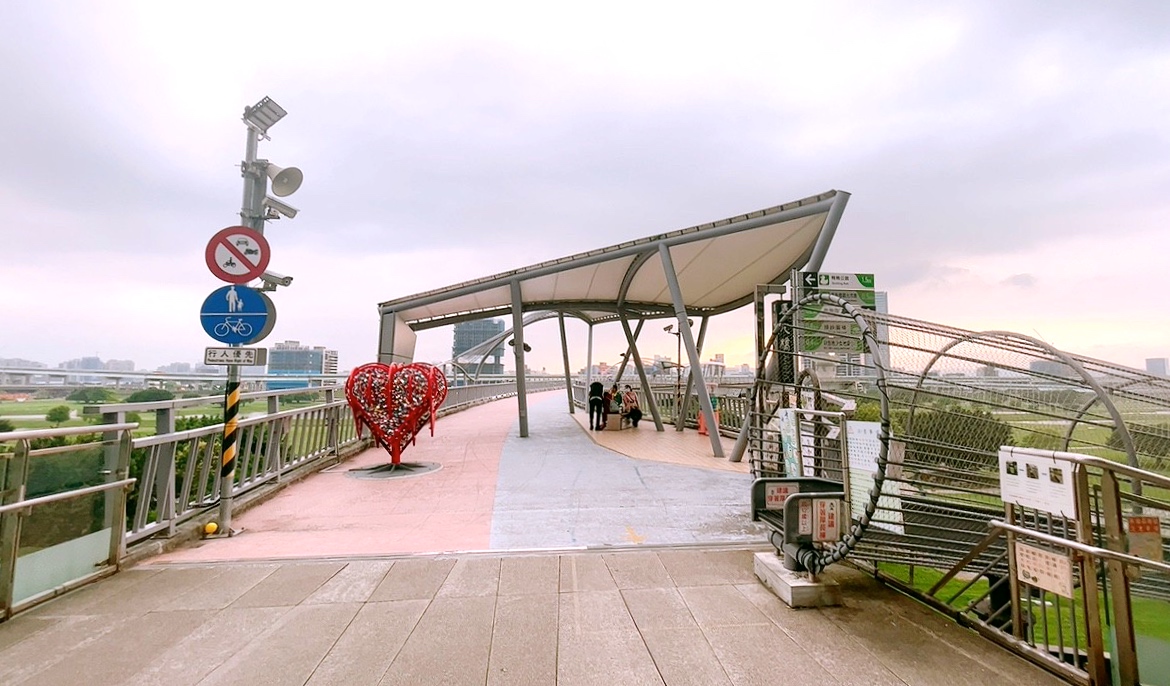 台北好玩,大都會公園熊猴森樂園,新北公園,水樂園