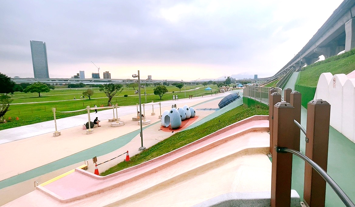 台北好玩,大都會公園熊猴森樂園,新北公園,水樂園