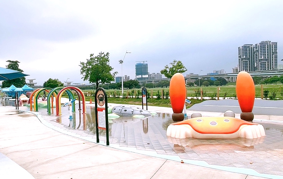 台北好玩,大都會公園熊猴森樂園,新北公園,水樂園