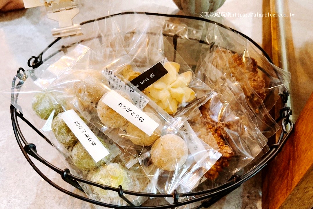 咖啡店,大溪美食,慼風蛋糕,桃園美食,梅花咖啡,香菜牛奶 咖啡店,大溪美食,慼風蛋糕,桃園美食,梅花咖啡,香菜牛奶