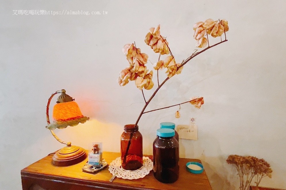 咖啡店,大溪美食,慼風蛋糕,桃園美食,梅花咖啡,香菜牛奶 咖啡店,大溪美食,慼風蛋糕,桃園美食,梅花咖啡,香菜牛奶