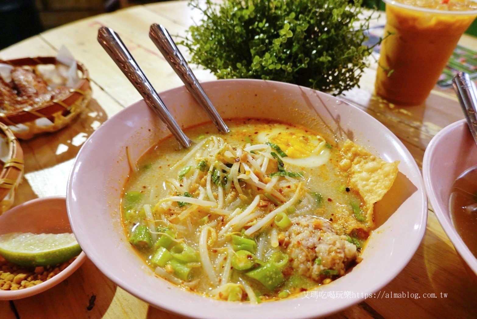 哈哈羅55泰式船麵,哈哈羅55泰式船麵ก๋วยเตี๋ยวเรือ燒烤（板橋店）,板橋美食,泰式料理
