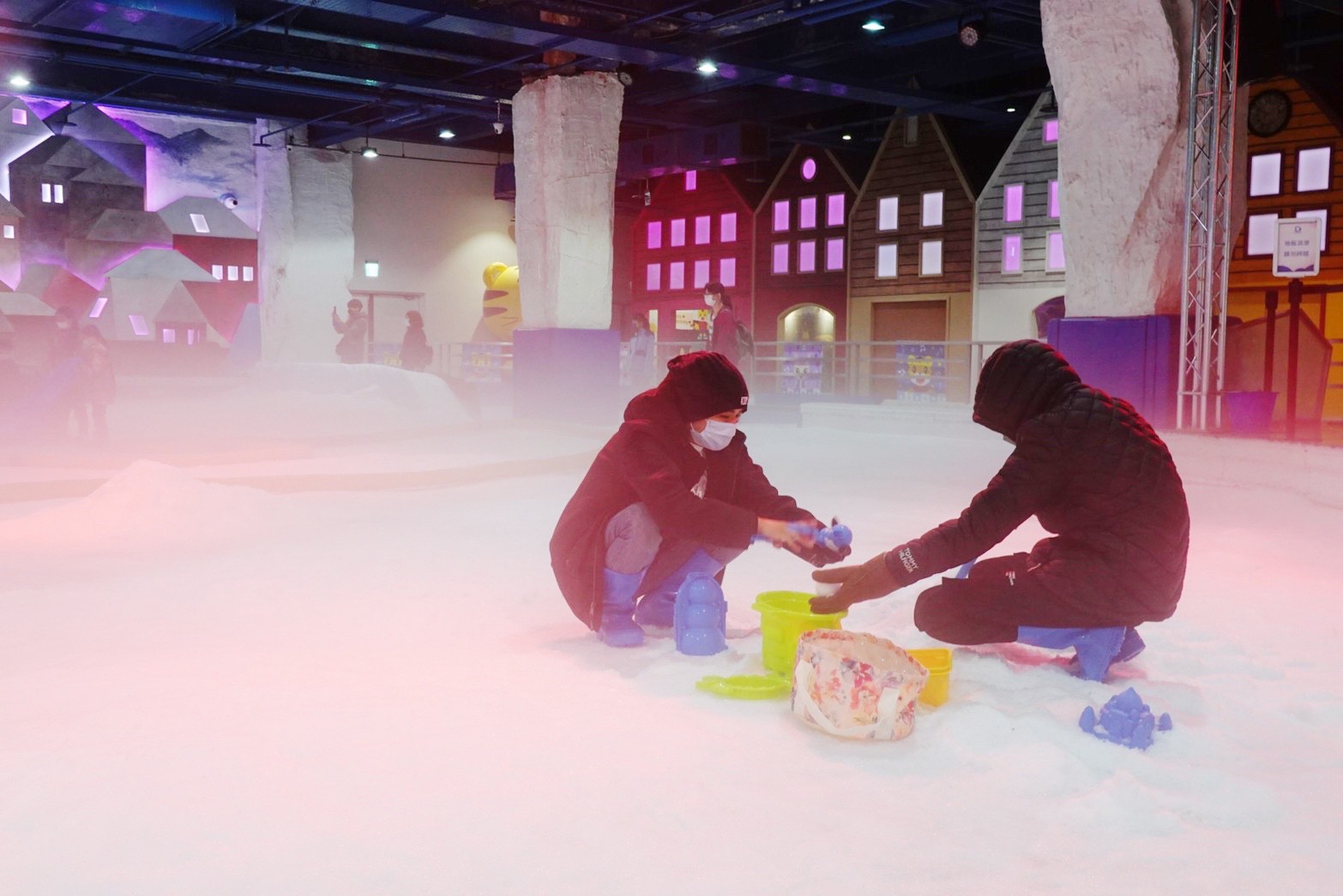 20度恆溫雪場,SNOWTOWN 雪樂地,台中三井,台中好玩,巧虎好朋友雪之旅,滑雪