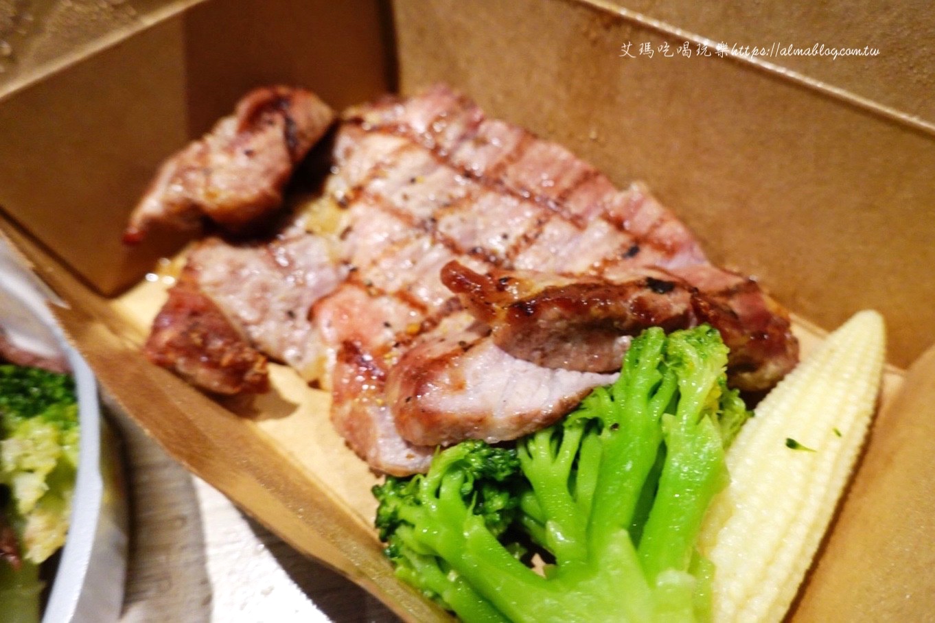 原肉塊濕式熟成技術,台北美食,吃到飽,瀧厚炙燒牛排大安店,炙燒豬排,牛排,肋眼牛排