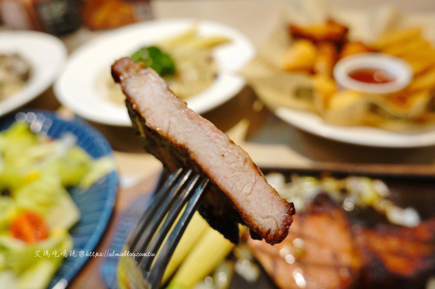 原肉塊濕式熟成技術,台北美食,吃到飽,瀧厚炙燒牛排大安店,炙燒豬排,牛排,肋眼牛排