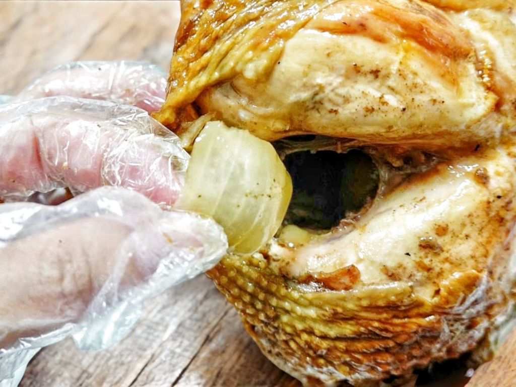 王家碳烤鋼管雞