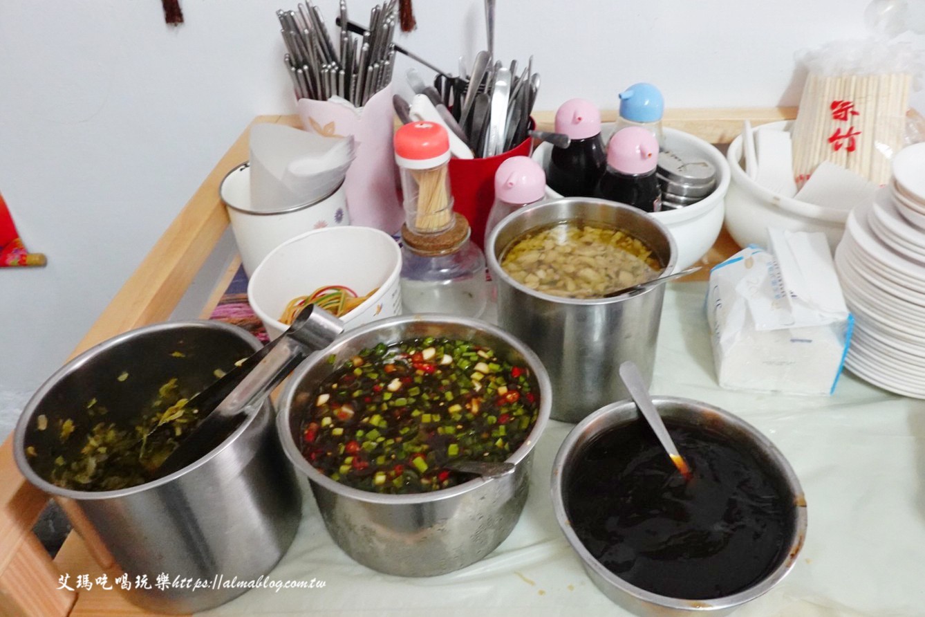 淡水小吃,淡水美食,滷肉,自助餐,銀雙小吃 淡水小吃,淡水美食,滷肉,自助餐,銀雙小吃