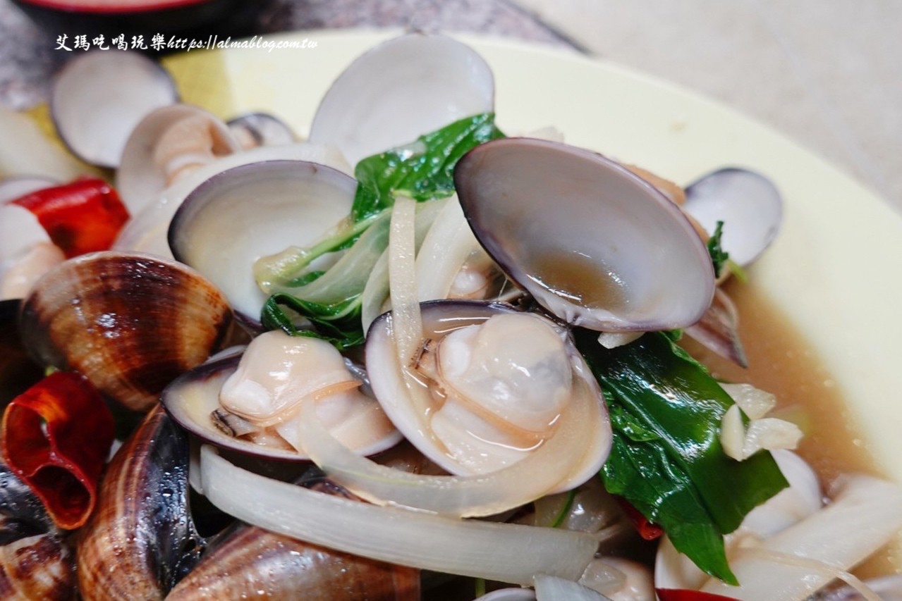 三峽美食,中式料理,大同橋甕仔雞,新北美食,烤雞,熱炒,甕仔雞,聚餐 三峽美食,中式料理,大同橋甕仔雞,新北美食,烤雞,熱炒,甕仔雞,聚餐