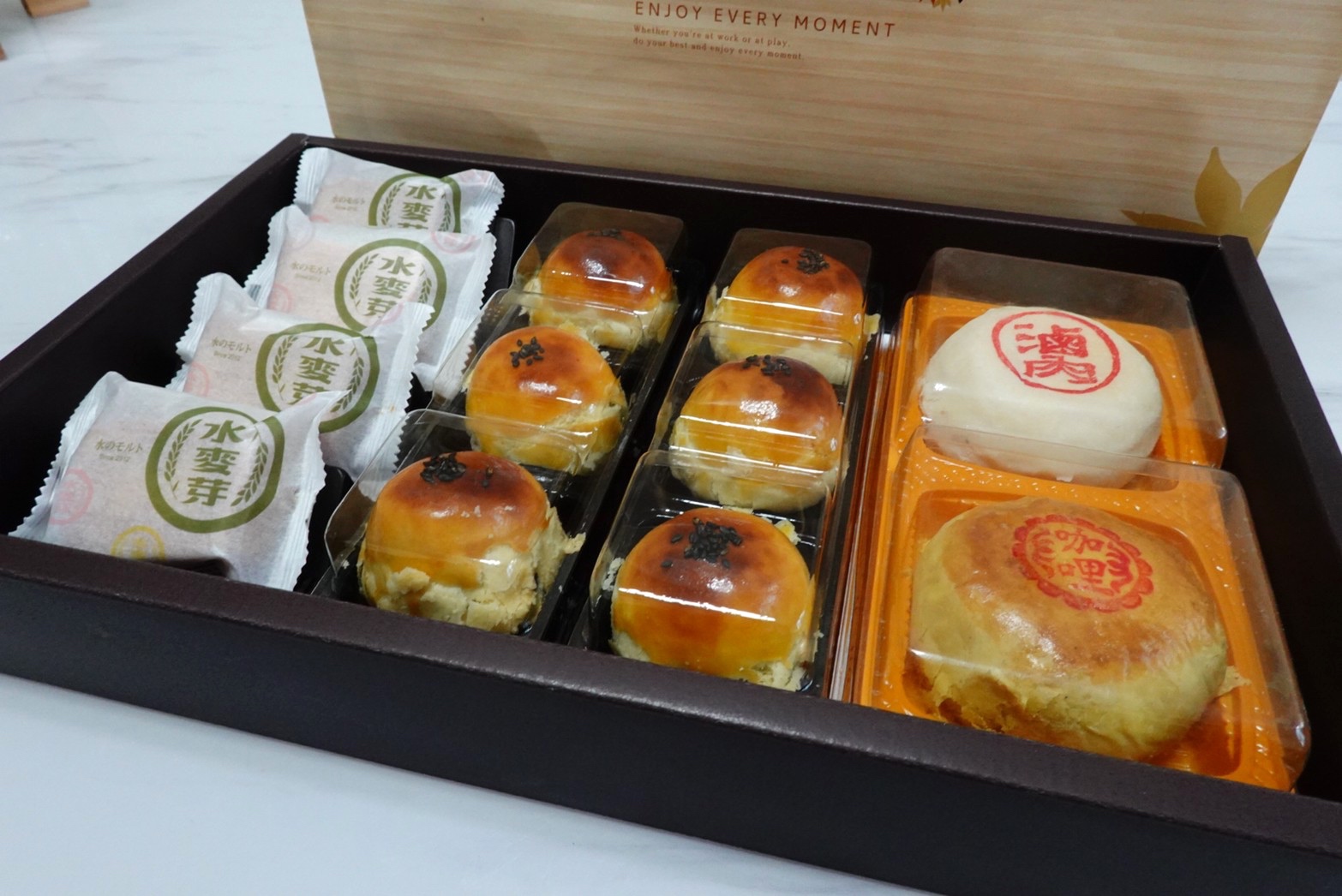 伴手禮,咖哩滷肉椪,月餅,桃園美食,水麥芽,水麥芽菓子烘焙工坊,波士頓派,滷肉餅,禮盒,芋頭酥,蛋黃酥,鳳凰酥 伴手禮,咖哩滷肉椪,月餅,桃園美食,水麥芽,水麥芽菓子烘焙工坊,波士頓派,滷肉餅,禮盒,芋頭酥,蛋黃酥,鳳凰酥