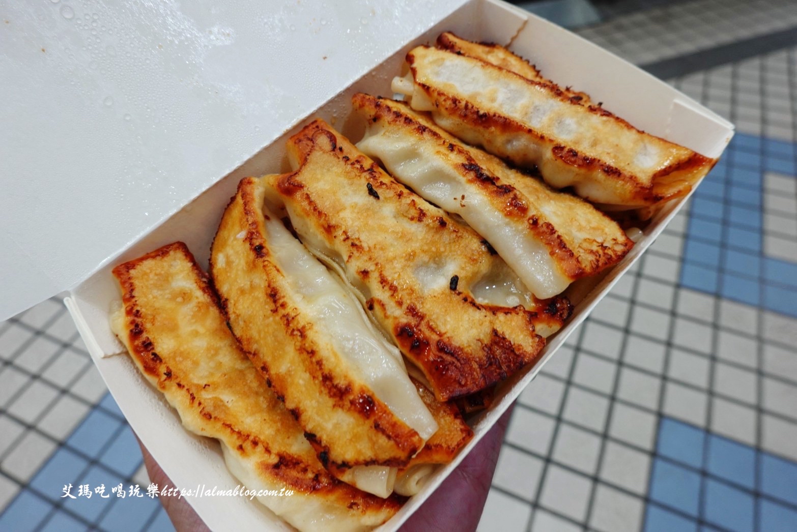 佳佳香鍋貼