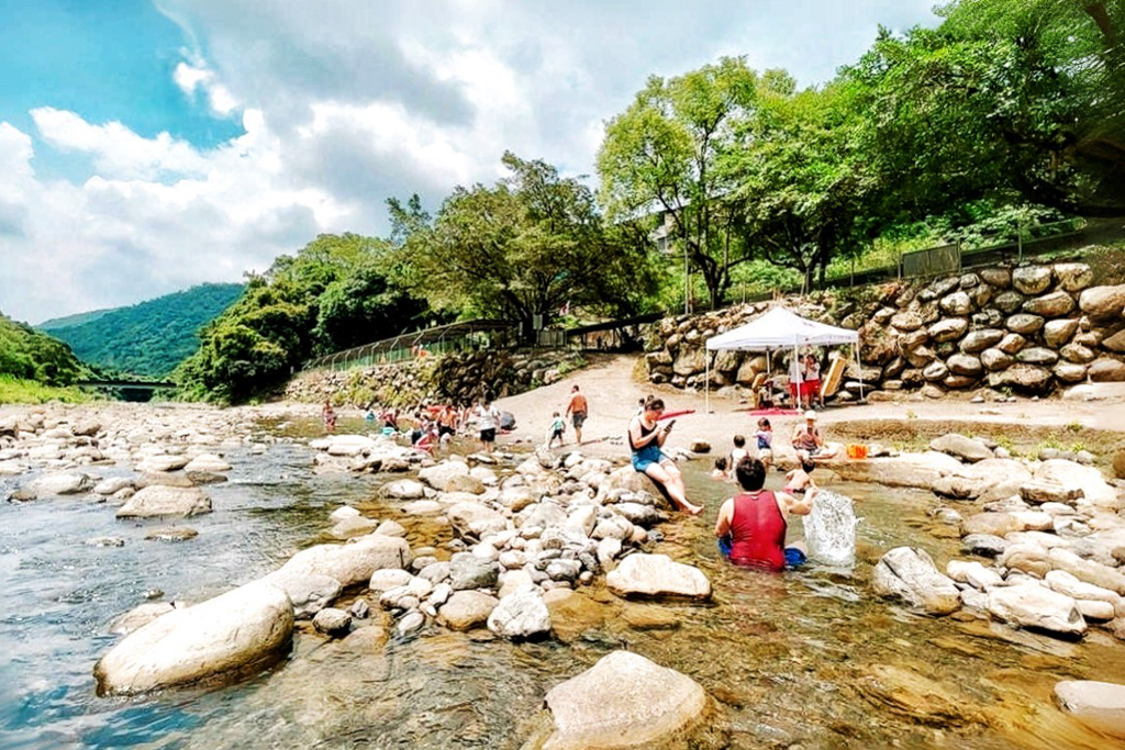 三峽土雞,土雞,大豹溪,新北美食,樂源仙境土雞城,溪水,熱炒,玩溪水,白斬雞,高麗菜 三峽土雞,土雞,大豹溪,新北美食,樂源仙境土雞城,溪水,熱炒,玩溪水,白斬雞,高麗菜