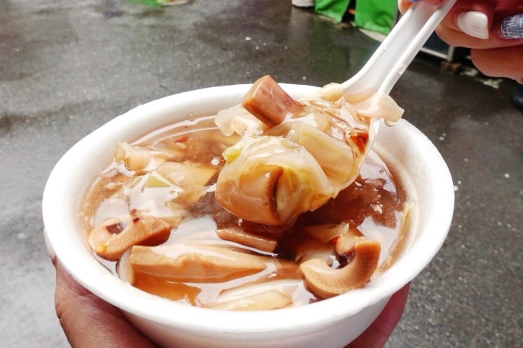 高記生炒魷魚,黃石市場,新北美食,早市美食,蘿蔔糕,芋粿,米腸,炸物,綜合炸物,傳統市場