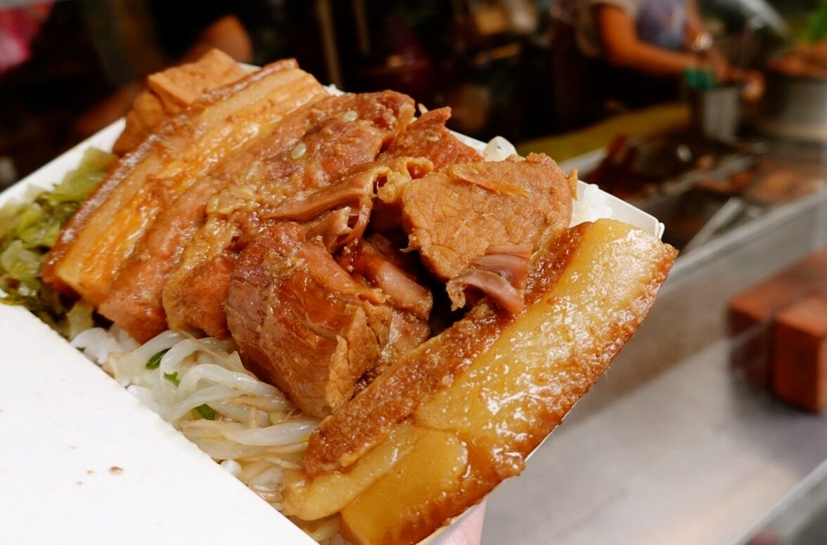 焢肉飯,新莊美食,新北美食,CP值美食,四神湯,控肉,台灣小吃 焢肉飯,新莊美食,新北美食,CP值美食,四神湯,控肉,台灣小吃