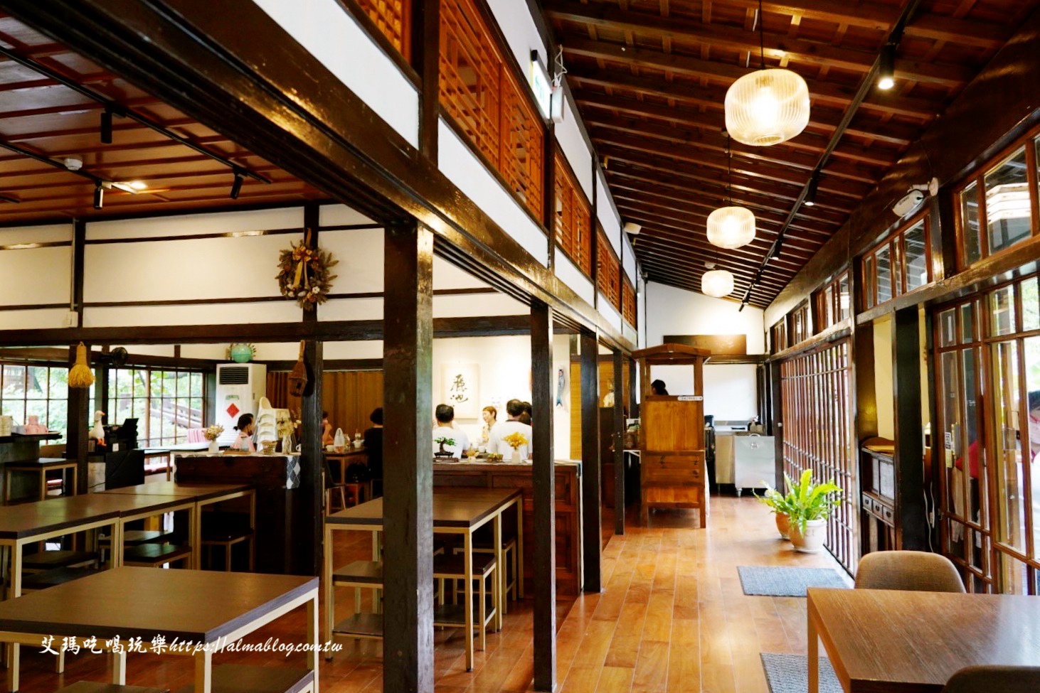 麗池畔,新竹公園,老宅,定食,日料,立體拉花,麗池生活美學館,餵食,公園,免費景點,鯖魚定食