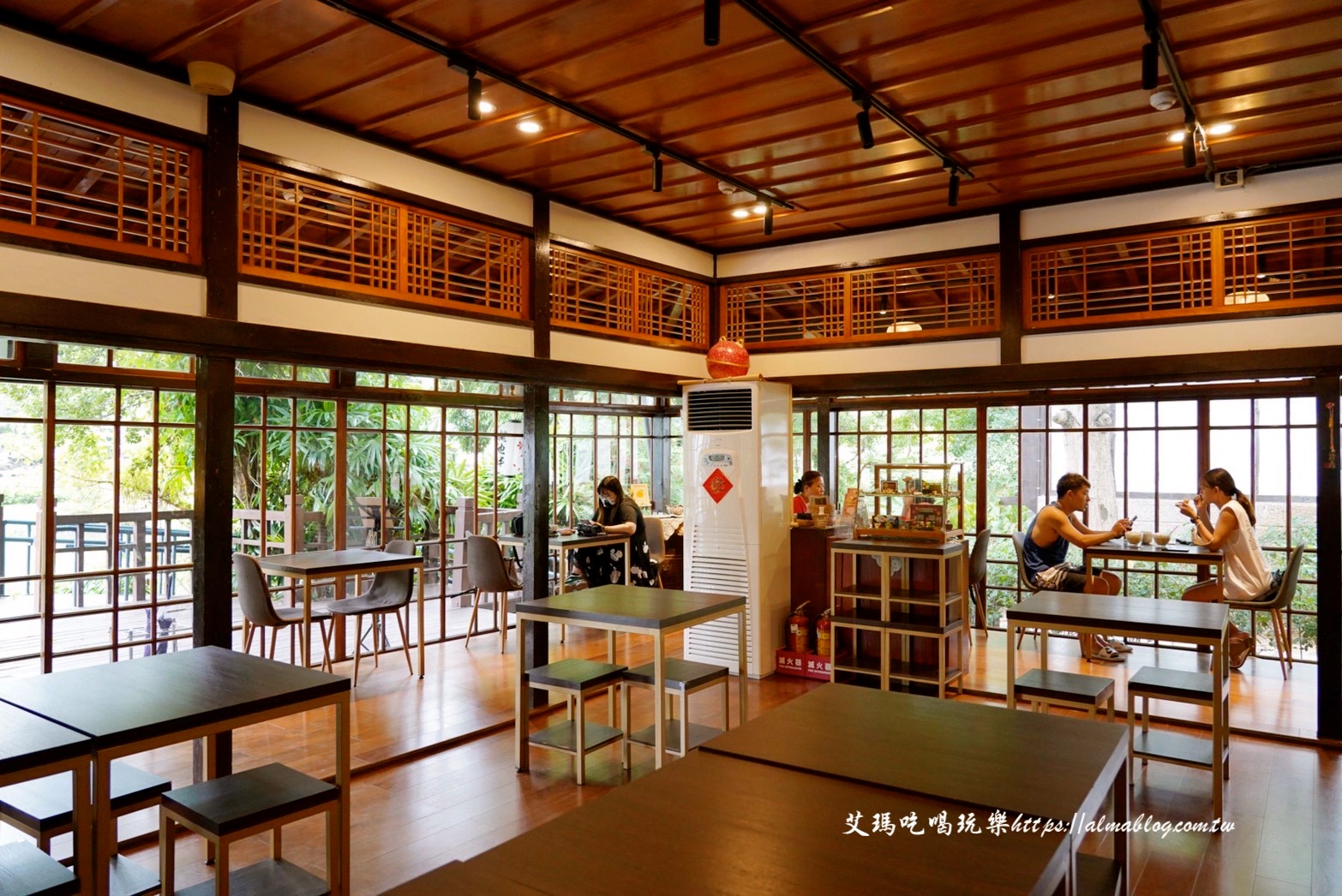 麗池畔,新竹公園,老宅,定食,日料,立體拉花,麗池生活美學館,餵食,公園,免費景點,鯖魚定食