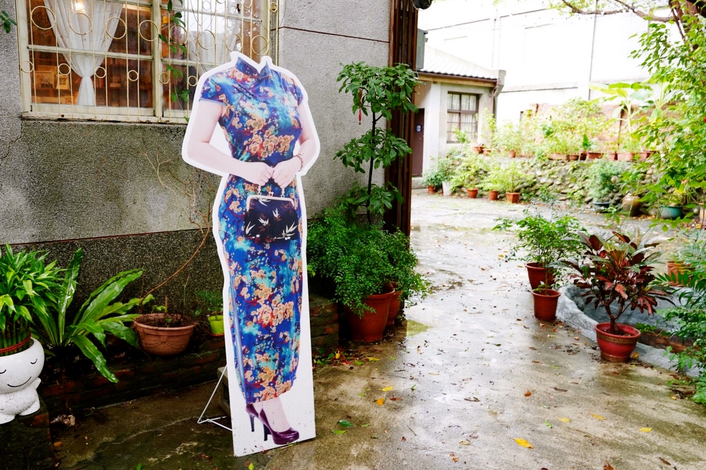 2D奇幻眷村,2D拍照景,免費景點,博物館,將軍樓旁的休憩小屋,拍照點,新北景點,空軍三重一村,親子遊 2D奇幻眷村,2D拍照景,免費景點,博物館,將軍樓旁的休憩小屋,拍照點,新北景點,空軍三重一村,親子遊