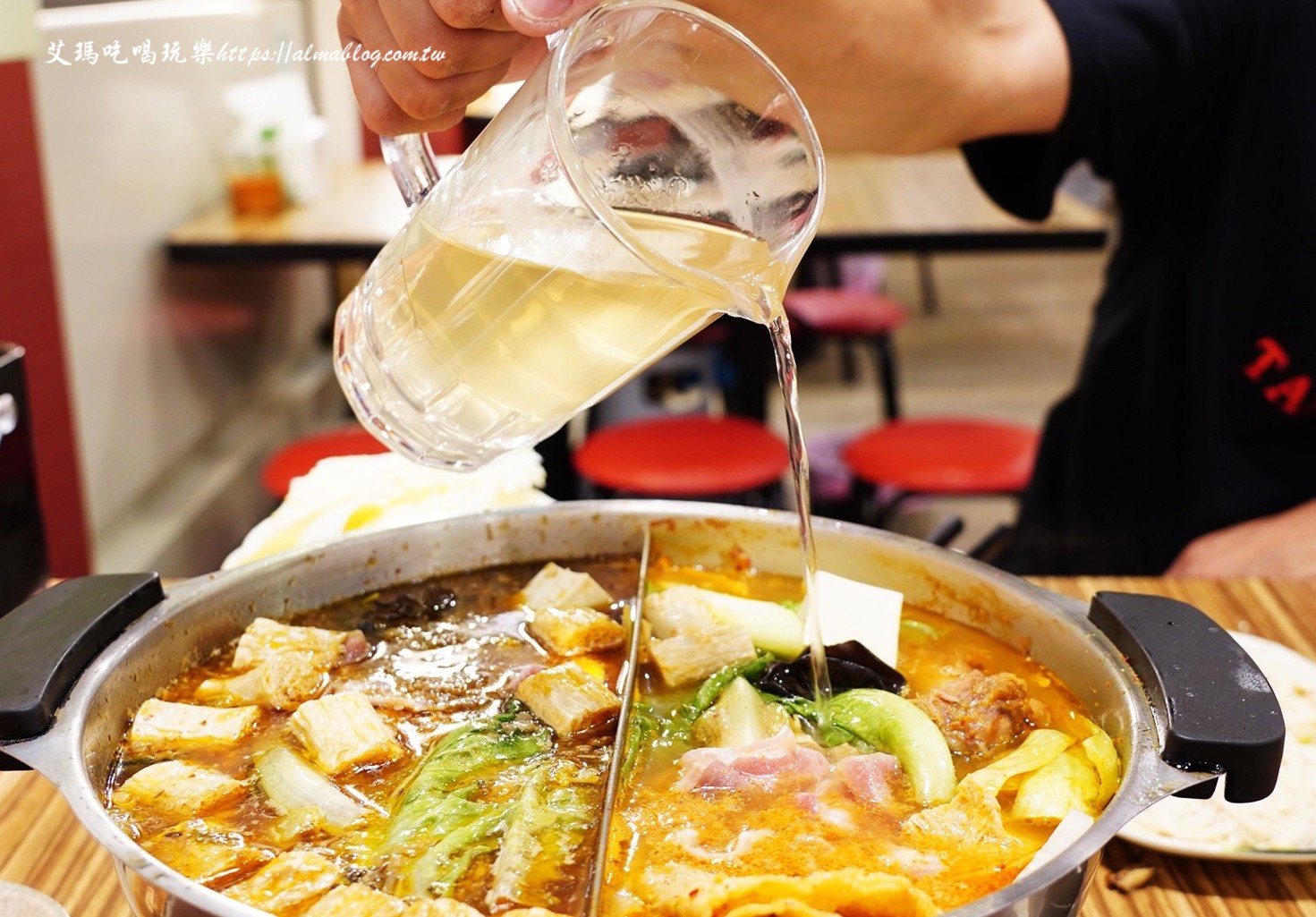 山羊城全羊館羊肉爐,羊肉爐,薑母鴨,泡菜鍋,三重美食,新北美食,山羊城,全羊館,台灣小吃,鍋物,羊三層肉,山羊城羊肉爐 山羊城全羊館羊肉爐,羊肉爐,薑母鴨,泡菜鍋,三重美食,新北美食,山羊城,全羊館,台灣小吃,鍋物,羊三層肉,山羊城羊肉爐