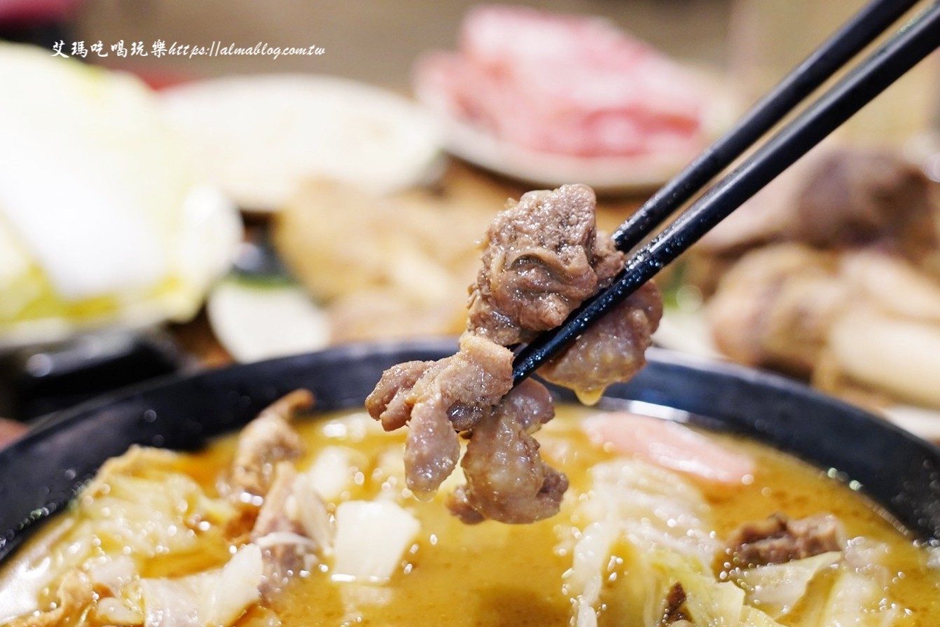 山羊城全羊館羊肉爐,羊肉爐,薑母鴨,泡菜鍋,三重美食,新北美食,山羊城,全羊館,台灣小吃,鍋物,羊三層肉,山羊城羊肉爐 山羊城全羊館羊肉爐,羊肉爐,薑母鴨,泡菜鍋,三重美食,新北美食,山羊城,全羊館,台灣小吃,鍋物,羊三層肉,山羊城羊肉爐