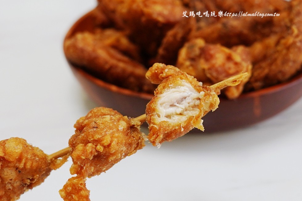 正騰和炸雞,炸雞,雞翅,雞脖子,炸雞店,脆皮炸雞 正騰和炸雞,炸雞,雞翅,雞脖子,炸雞店,脆皮炸雞