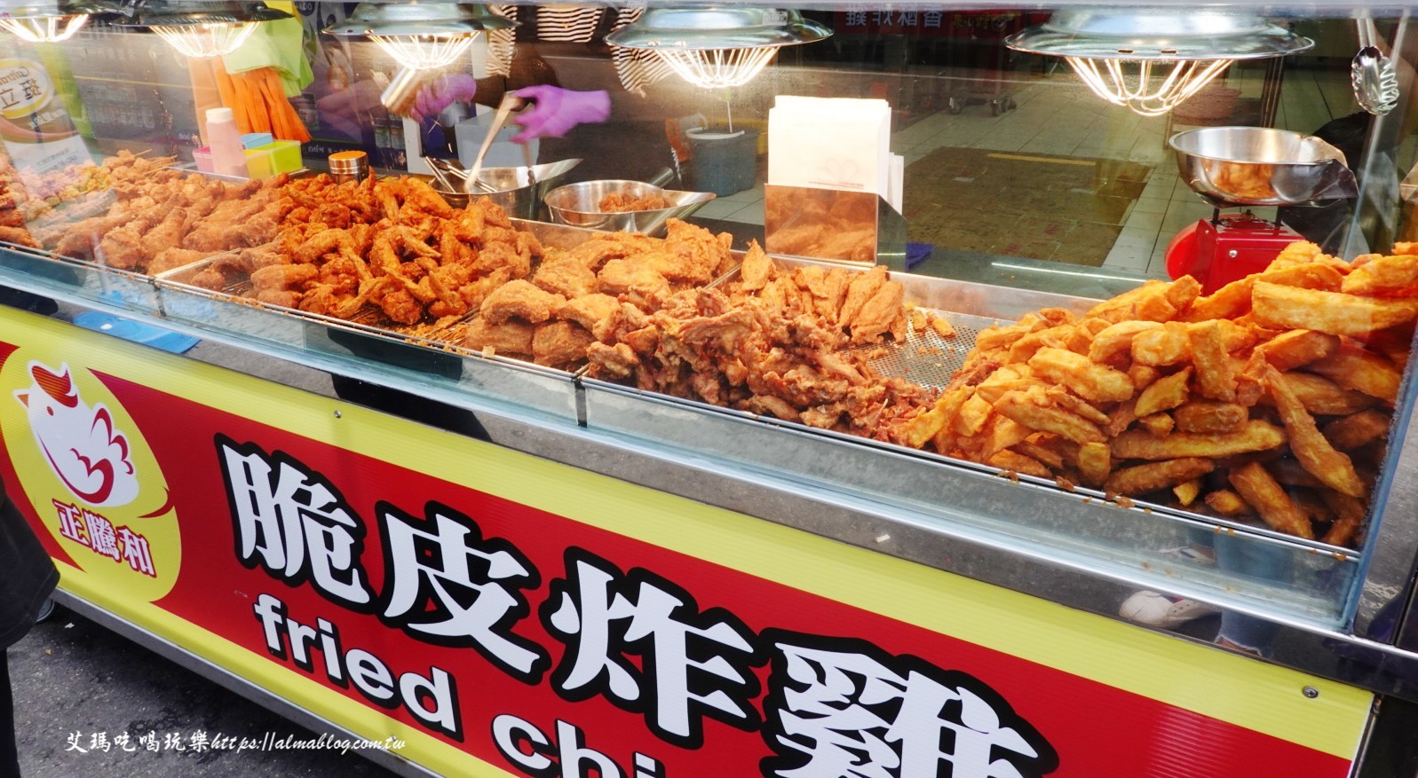 正騰和炸雞,炸雞,雞翅,雞脖子,炸雞店,脆皮炸雞 正騰和炸雞,炸雞,雞翅,雞脖子,炸雞店,脆皮炸雞