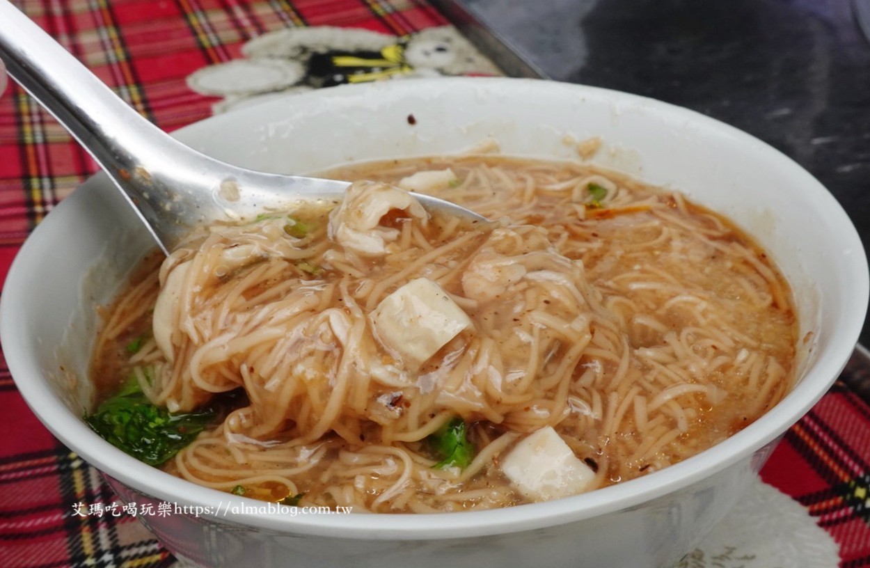 龍興大腸麵線,台北美食,板橋美食,20元麵線,銅板美食，台灣小吃