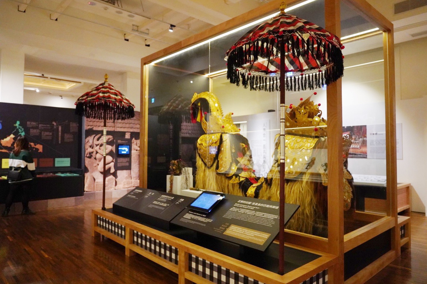 台灣博物館,台北好玩,台北景點,恐龍展,水怪,百年對話,親子景點