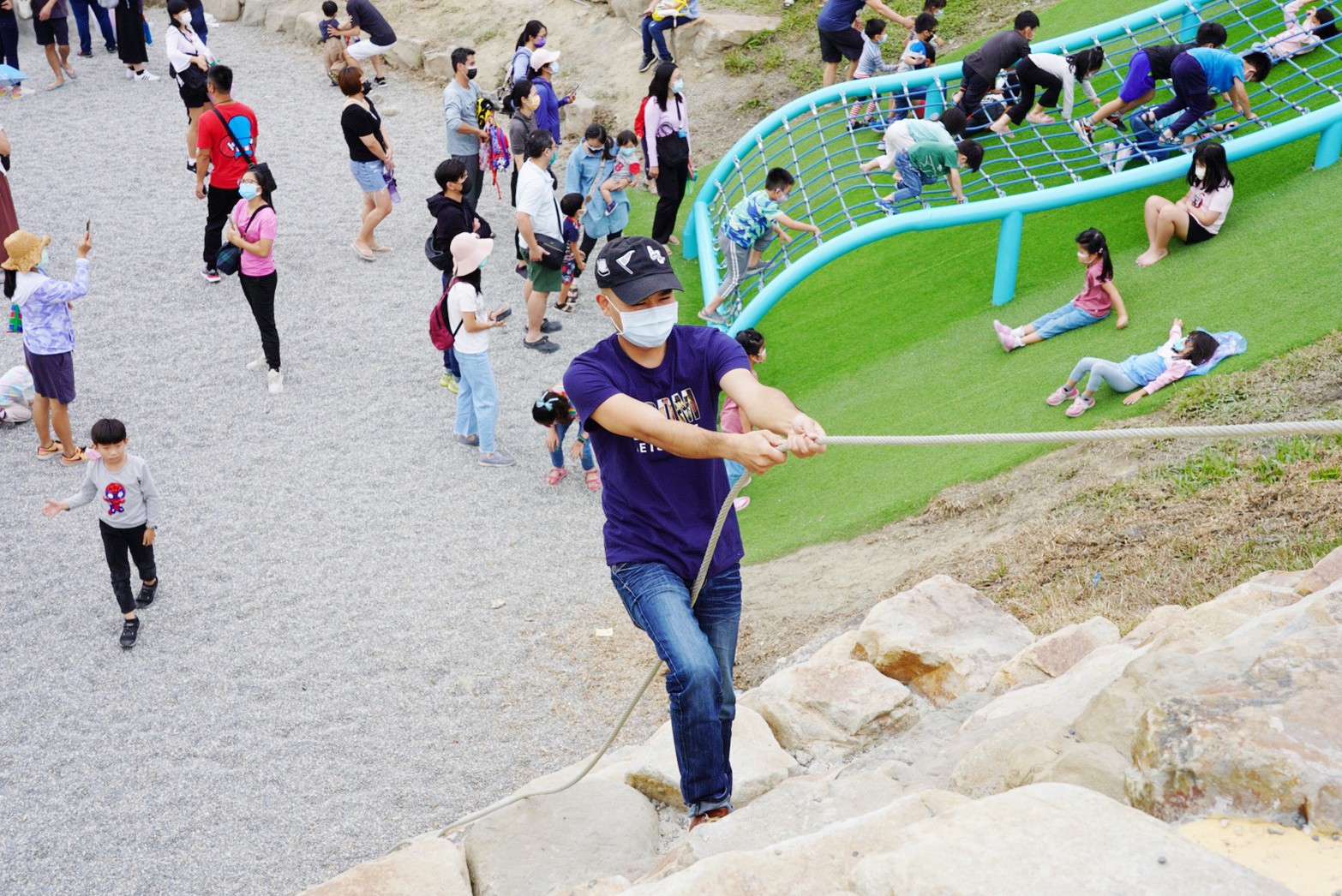 台中景點,免費景點,公園,台中公園,馬卡龍公園,溜滑梯