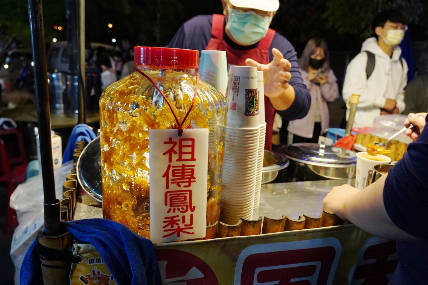 台中美食,夜市,台灣小吃,興哥10元打香腸,旱溪觀光夜市,烤玉米,正豐原祖傳鳳梨冰,湖南石磨玉米餅,