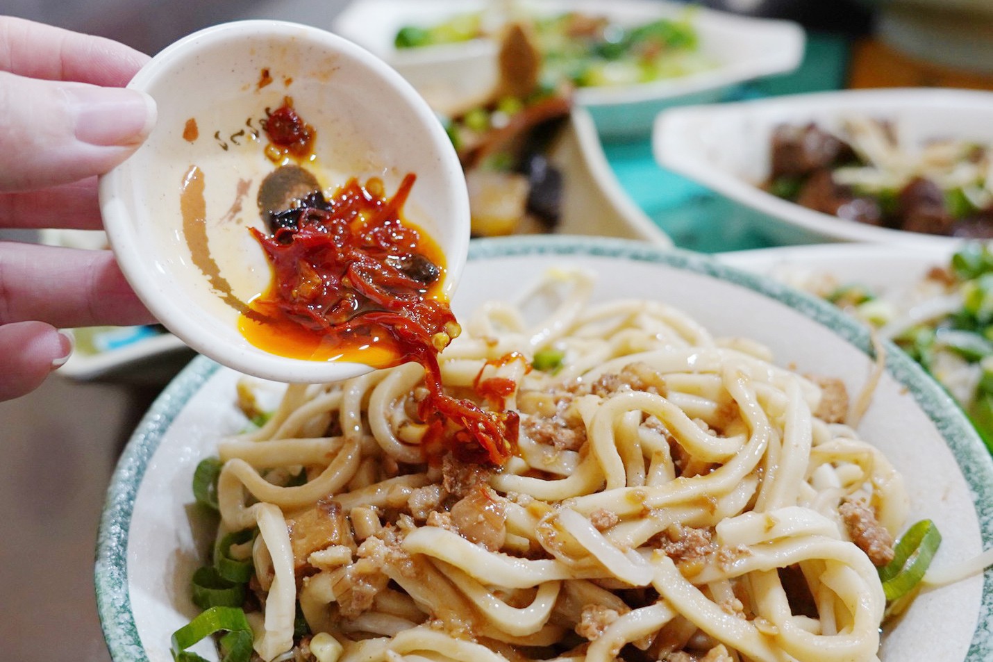 大竹楊記牛肉麵,桃園美食,辣椒醬,辣椒,牛肉麵,炸醬麵,冷凍包,餛飩麵,滷肉醬,大竹美食,台灣小吃,蘆竹美食,團購美食,楊家小妹秘製味噌辣醬,楊家小妹手工餛飩 大竹楊記牛肉麵,桃園美食,辣椒醬,辣椒,牛肉麵,炸醬麵,冷凍包,餛飩麵,滷肉醬,大竹美食,台灣小吃,蘆竹美食,團購美食,楊家小妹秘製味噌辣醬,楊家小妹手工餛飩