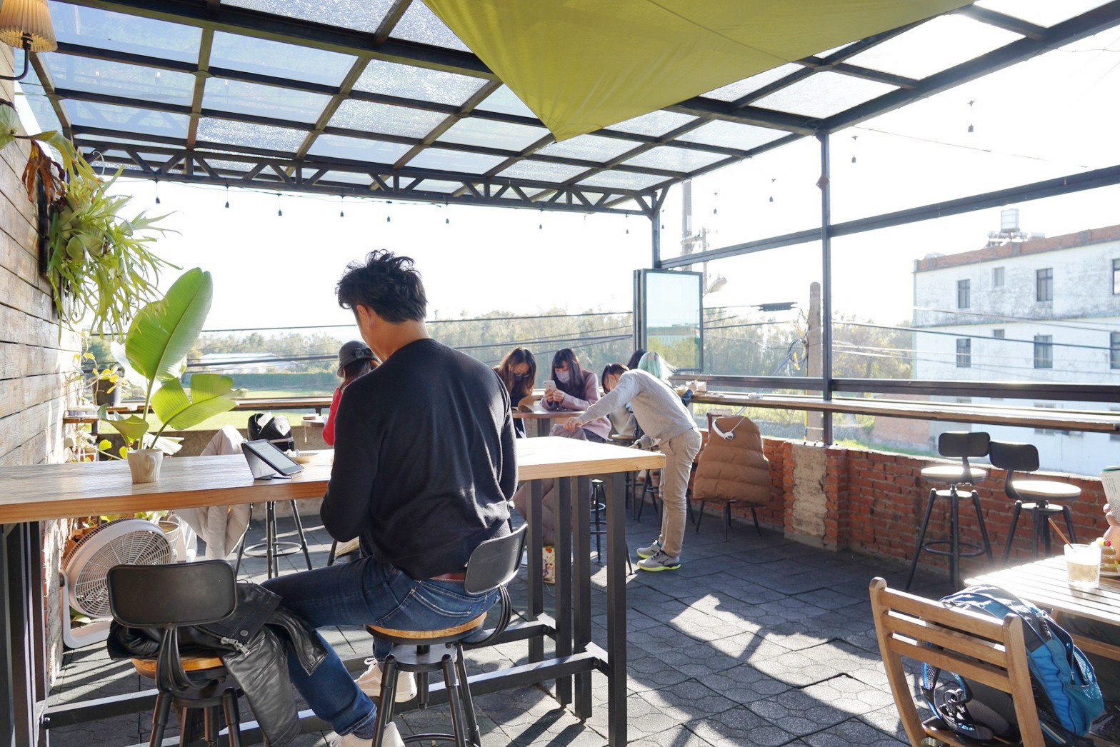老宅咖啡,咖啡,老屋,咖啡館,茶館,茶棧,泡茶,手工甜點,驛庭手沖咖啡,波波咖啡,有田咖啡,苑𥚃好咖,麗池畔,只是光影,獨立咖啡廳,物產小舖,咖逼小売所 斗宅。揀茶舍,郭美怡書店,日日風味所,石坪茶屋,NxCoffee 虎頭山直營店,叄拾捌號咖啡店,老樣子,GUHill好適山坡,