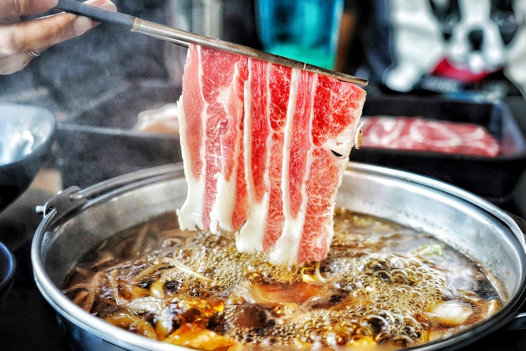 桃園美食,中壢美食,吃到飽,壽喜燒吃到飽,中壢本燔野菜農場,牛小排,火鍋,安格斯黑牛,美國牛,吃到飽