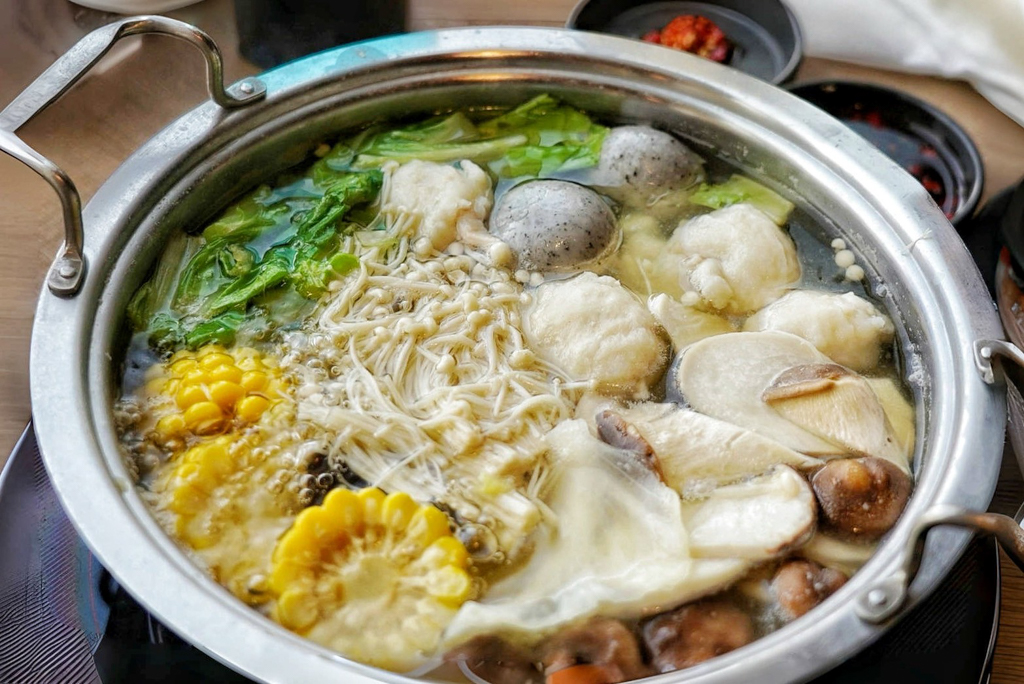 桃園美食,中壢美食,吃到飽,壽喜燒吃到飽,中壢本燔野菜農場,牛小排,火鍋,安格斯黑牛,美國牛,吃到飽