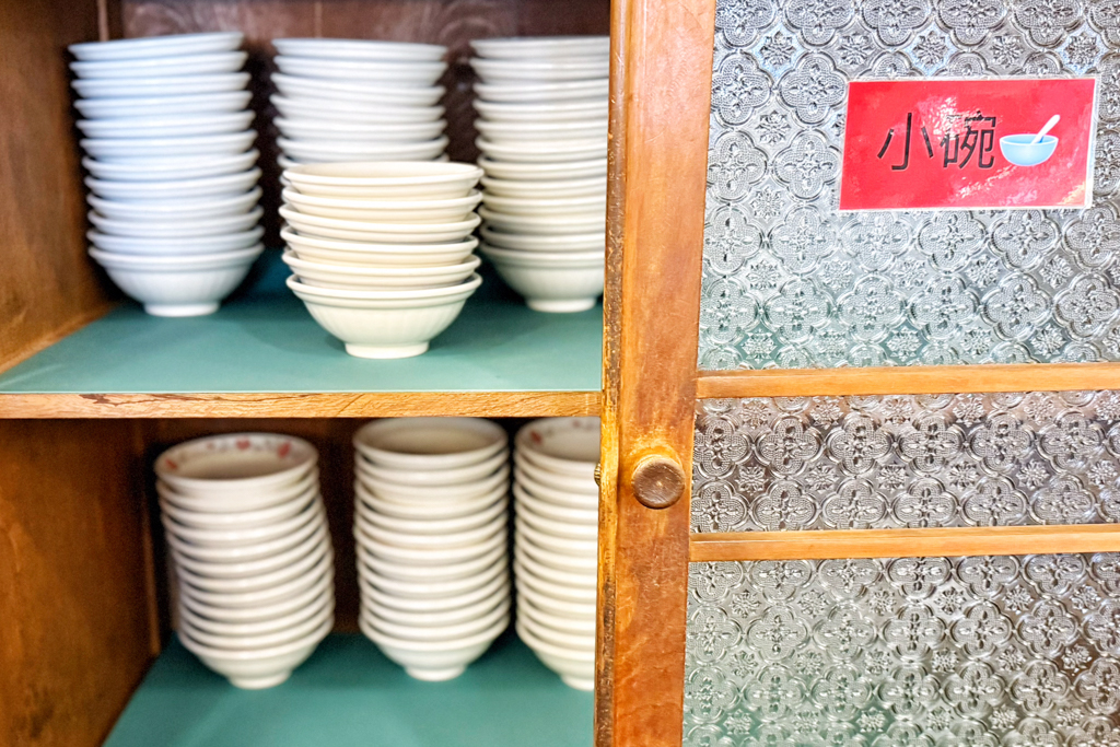 新北美食,八里美食,張吳記什錦麵,什錦麵,蚵仔捲,蘿蔔糕,美食,台灣小吃