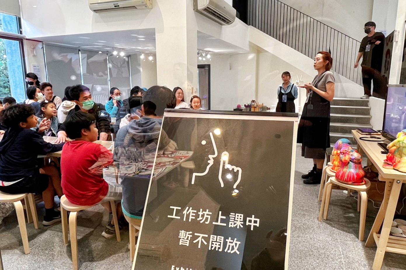 台北景點.新北景點,新北市美術館,鶯歌景點,免費景點,小火車,親子景點,三鶯之心,圓頂藝術空間,沉浸式遊戲裝置,畫畫731公車一日票