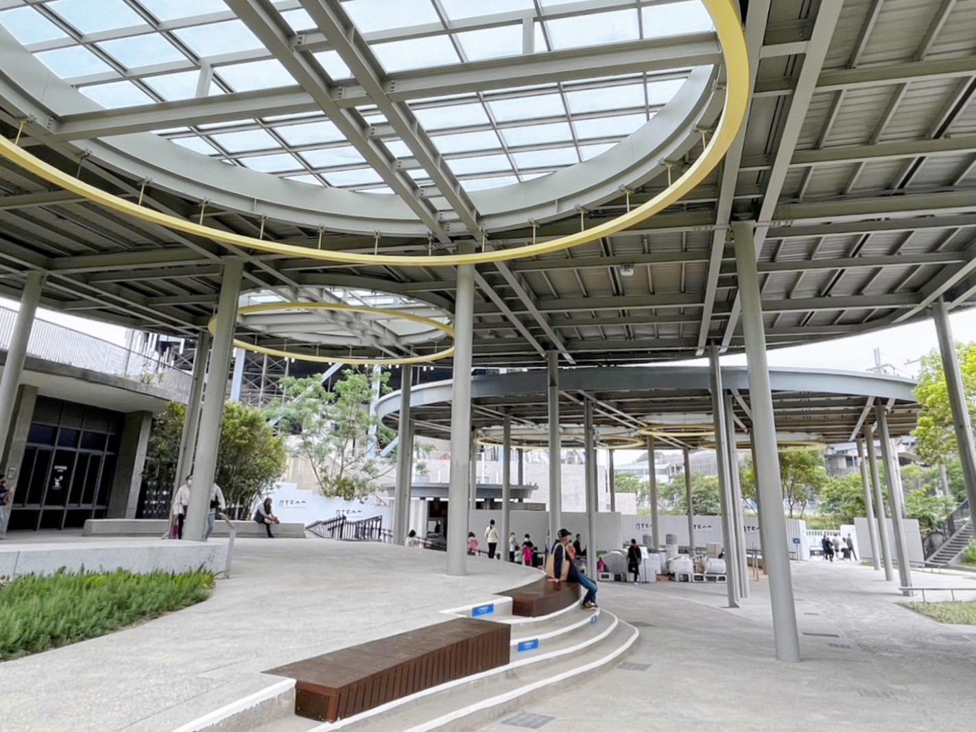 台北景點.新北景點,新北市美術館,鶯歌景點,免費景點,小火車,親子景點,三鶯之心,圓頂藝術空間,沉浸式遊戲裝置,畫畫731公車一日票