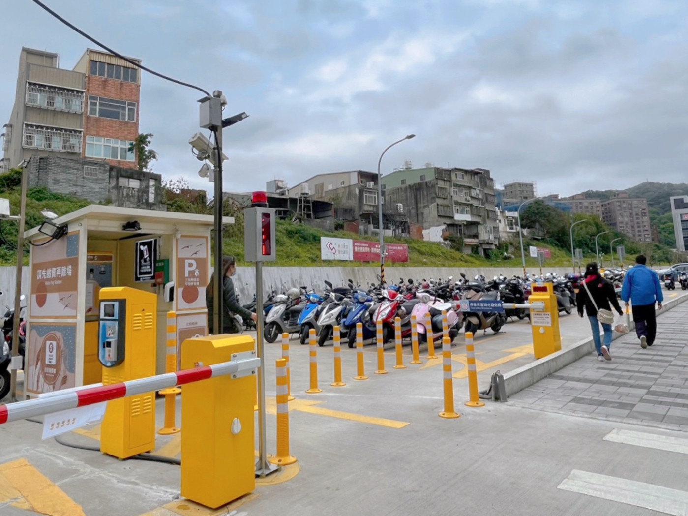 台北景點.新北景點,新北市美術館,鶯歌景點,免費景點,小火車,親子景點,三鶯之心,圓頂藝術空間,沉浸式遊戲裝置,畫畫731公車一日票