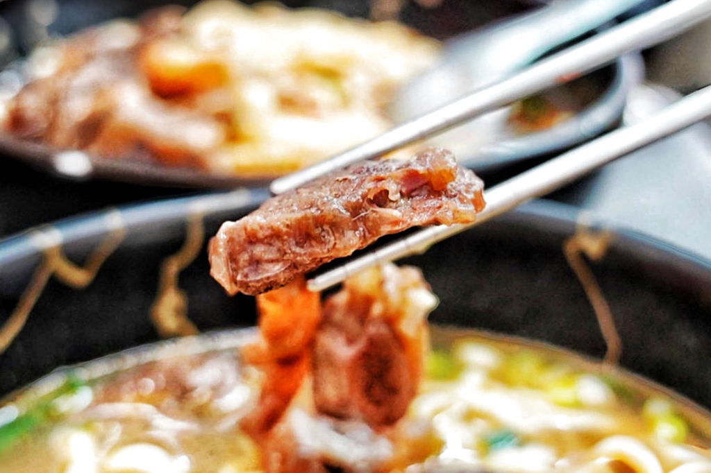 阿忠牛肉麵 