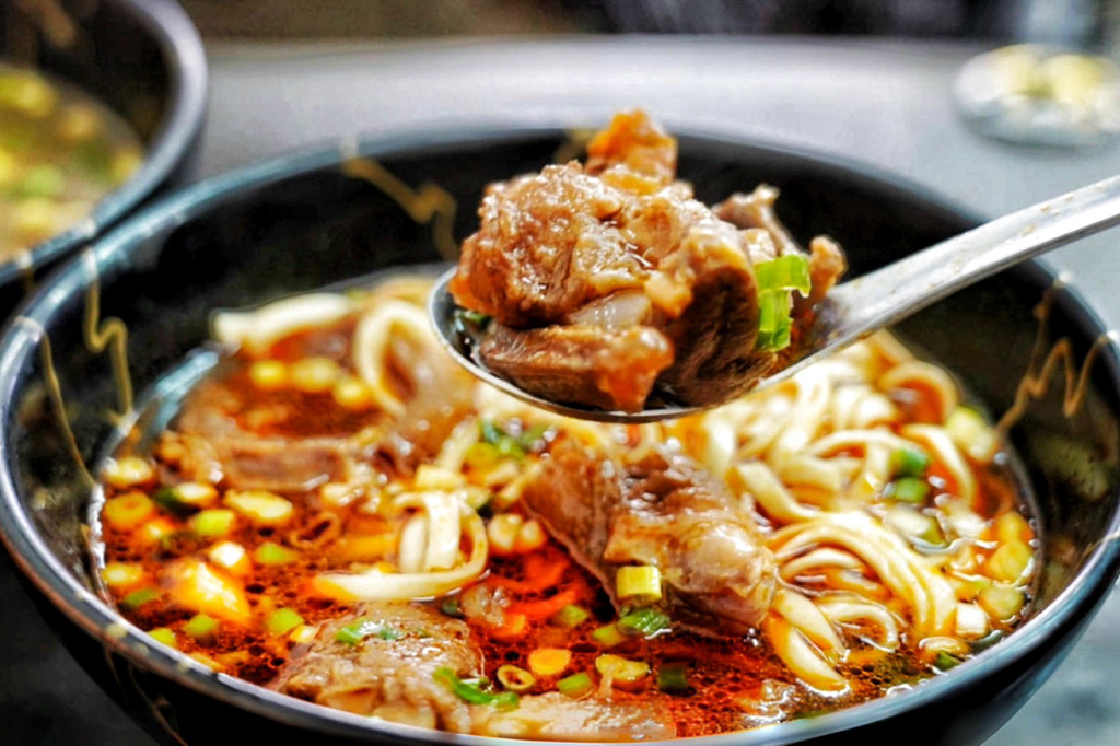 阿忠牛肉麵