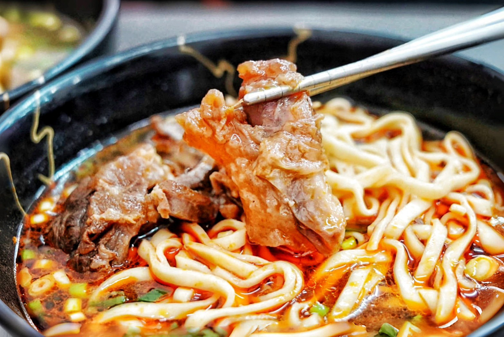 阿忠牛肉麵 