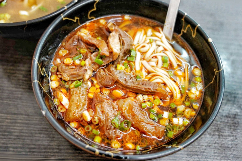 阿忠牛肉麵 
