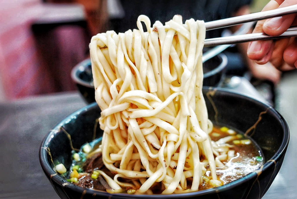 阿忠牛肉麵